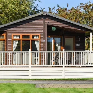  Holiday home Sunny Retreat United Kingdom